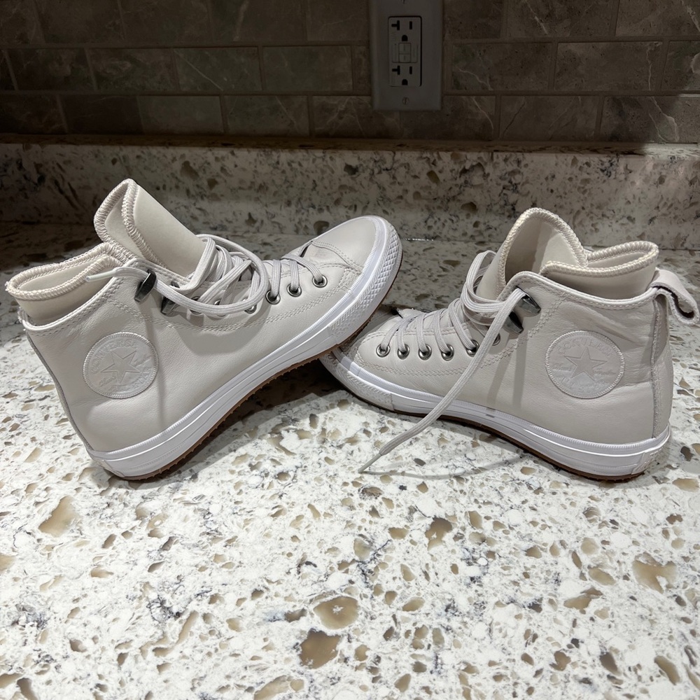 Converse Wmns Chuck Taylor All Star Waterproof Hi 'Pale Putty'